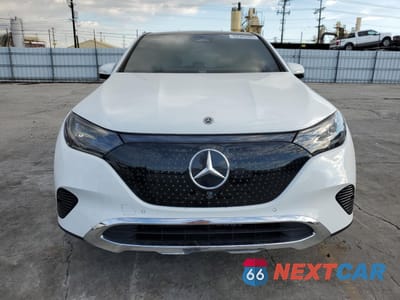 Piąte zdjęcie samochodu w środku: 2024 MERCEDES-BENZ EQE SUV 350 4MATIC VIN:4JGGM1CBXRA052910 - miniatura