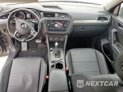 Zdjęcie 8 z 16 samochodu: 2018 VOLKSWAGEN TIGUAN SE VIN:3VV2B7AX7JM142451 - miniatura
