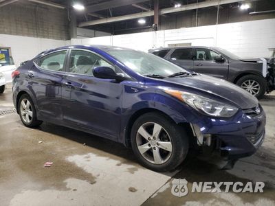 Czwarte zdjęcie samochodu z boku: 2013 HYUNDAI ELANTRA GLS VIN:5NPDH4AEXDH403312 - miniatura