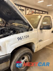 Trzecie zdjęcie samochodu z tyłu: 2006 CHEVROLET SILVERADO C3500 VIN:1GBJC34D56E236508 - miniatura