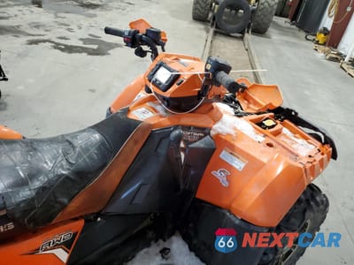 Piąte zdjęcie samochodu w środku: 2012 POLARIS SPORTSMAN 550 VIN:4XAZN5EAXCA375598 - miniatura