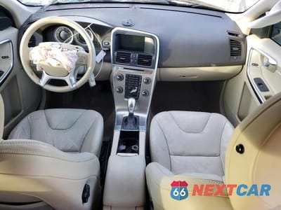 Zdjęcie 8 z 11 samochodu: 2013 VOLVO XC60 3.2 VIN:YV4952DL5D2421342 - miniatura