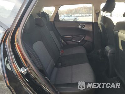 Zdjęcie 10 z 12 samochodu: 2021 KIA SOUL LX VIN:KNDJ23AU6M7766488 - miniatura