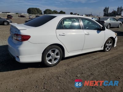 Trzecie zdjęcie samochodu z tyłu: 2011 TOYOTA COROLLA BASE VIN:2T1BU4EE2BC574651 - miniatura