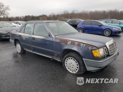 Czwarte zdjęcie samochodu z boku: 1987 MERCEDES-BENZ 300 E VIN:WDBEA30DGHA521950 - miniatura
