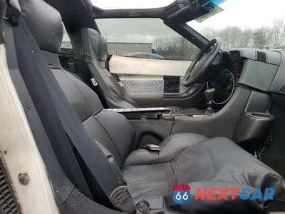 Zdjęcie 10 z 13 samochodu: 1993 CHEVROLET CORVETTE VIN:1G1YY23P1P5105877 - miniatura