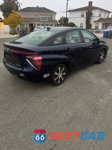 Czwarte zdjęcie samochodu z boku: 2018 TOYOTA MIRAI VIN:JTDBVRBD0JA003989 - miniatura