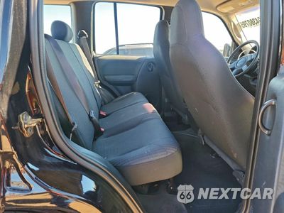 Zdjęcie 10 z 14 samochodu: 2002 JEEP LIBERTY SPORT VIN:1J4GL48K72W245925 - miniatura
