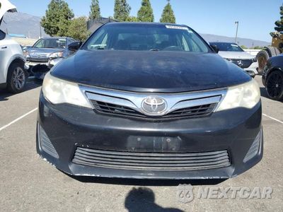 Piąte zdjęcie samochodu w środku: 2012 TOYOTA CAMRY BASE VIN:4T4BF1FKXCR200078 - miniatura