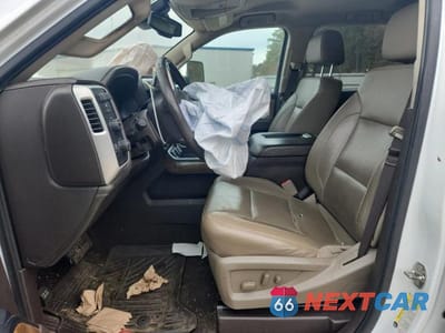 Zdjęcie 7 z 12 samochodu: 2019 GMC SIERRA K2500 SLT VIN:1GT12REY6KF114389 - miniatura