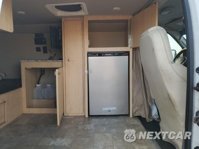 Zdjęcie 11 z 13 samochodu: 2000 FORD ECONOLINE E350 SUPER DUTY VAN VIN:1FTSS34P76DB11254 - miniatura