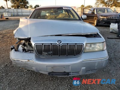 Piąte zdjęcie samochodu w środku: 2001 MERCURY GRAND MARQUIS LS VIN:2MEFM75W31X705185 - miniatura