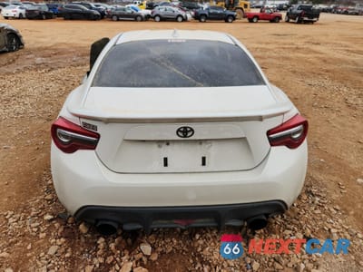 Zdjęcie 6 z 12 samochodu: 2017 TOYOTA 86 BASE VIN:JF1ZNAA12H8711417 - miniatura