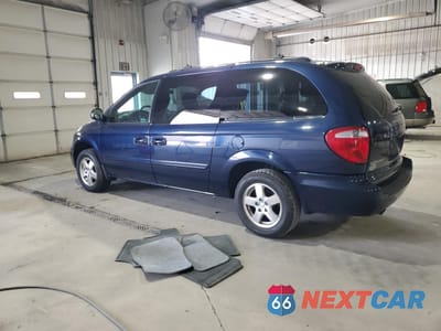 Drugie zdjęcie samochodu z przodu: 2005 DODGE GRAND CARAVAN SXT VIN:2D4GP44L35R210341 - miniatura