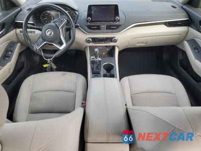 Zdjęcie 8 z 12 samochodu: 2019 NISSAN ALTIMA SV VIN:1N4BL4DW3KC191944 - miniatura