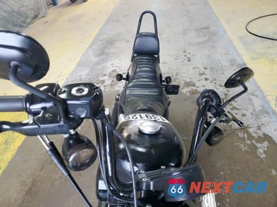Piąte zdjęcie samochodu w środku: 2016 HARLEY-DAVIDSON XL883 IRON 883 VIN:1HD4LE211GC432311 - miniatura
