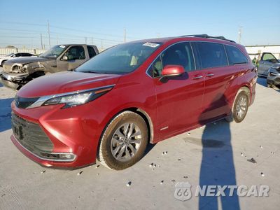 2021 TOYOTA SIENNA XLE 5TDYRKECXMS015485 - główne zdjęcie licytacji z USA - miniatura