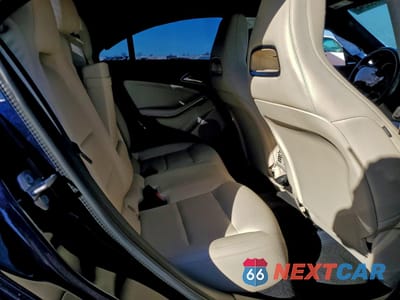 Zdjęcie 10 z 12 samochodu: 2018 MERCEDES-BENZ CLA 250 VIN:WDDSJ4EB1JN619997 - miniatura