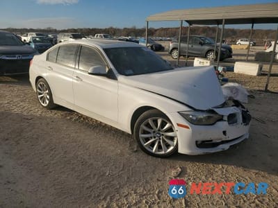 Czwarte zdjęcie samochodu z boku: 2013 BMW 328 I SULEV VIN:WBA3C1C50DF439152 - miniatura