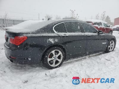 Trzecie zdjęcie samochodu z tyłu: 2009 BMW 750 I VIN:WBAKA83579CY33590 - miniatura