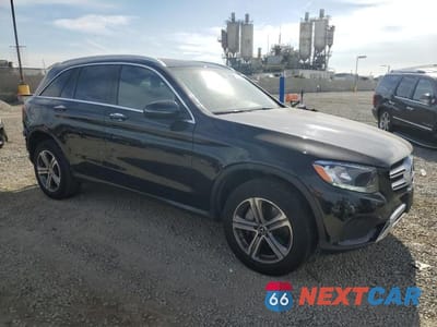 Czwarte zdjęcie samochodu z boku: 2018 MERCEDES-BENZ GLC 300 VIN:WDC0G4JB7JV043753 - miniatura
