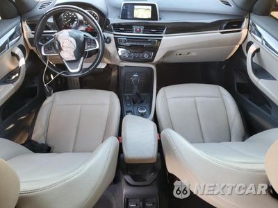 Zdjęcie 8 z 12 samochodu: 2018 BMW X1 XDRIVE28I VIN:WBXHT3C39J3F04165 - miniatura