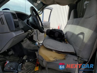 Zdjęcie 7 z 13 samochodu: 1999 FORD F250 SUPER DUTY VIN:1FTNF21F0XEB86753 - miniatura