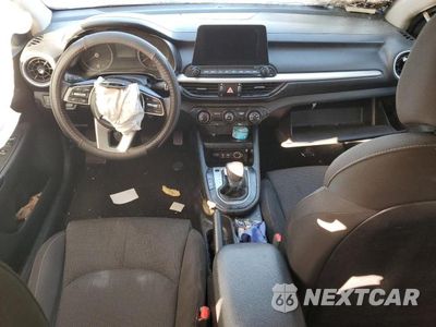 Zdjęcie 8 z 12 samochodu: 2020 KIA FORTE FE VIN:3KPF24AD1LE242482 - miniatura