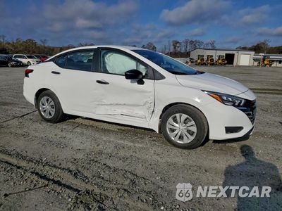 Czwarte zdjęcie samochodu z boku: 2025 NISSAN VERSA S VIN:3N1CN8DV8SL812061 - miniatura