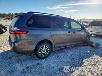 Trzecie zdjęcie samochodu z tyłu: 2018 TOYOTA SIENNA XLE VIN:5TDYZ3DC0JS933183 - miniatura