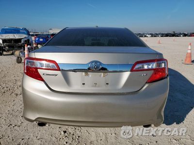 Zdjęcie 6 z 12 samochodu: 2014 TOYOTA CAMRY SE VIN:4T1BK1FK9EU551251 - miniatura