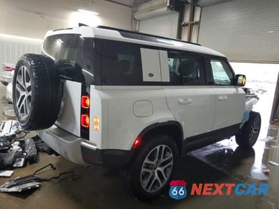 Trzecie zdjęcie samochodu z tyłu: 2024 LAND ROVER DEFENDER 110 S VIN:SALEJ7EX1R2283617 - miniatura