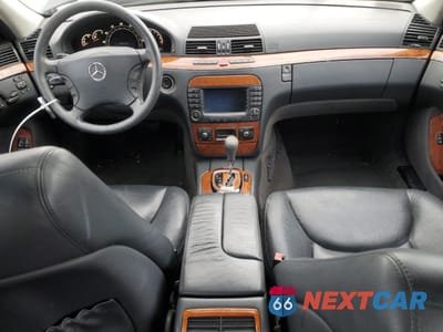 Zdjęcie 8 z 15 samochodu: 2005 MERCEDES-BENZ S 430 4MATIC VIN:WDBNG83J55A457102 - miniatura