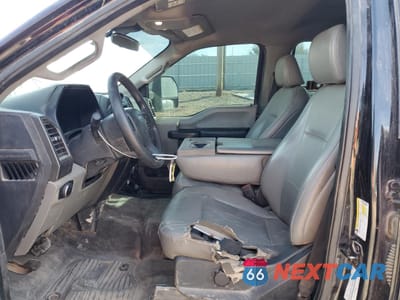 Zdjęcie 7 z 15 samochodu: 2022 FORD F350 SUPER DUTY VIN:1FT8W3BT3NEC32516 - miniatura