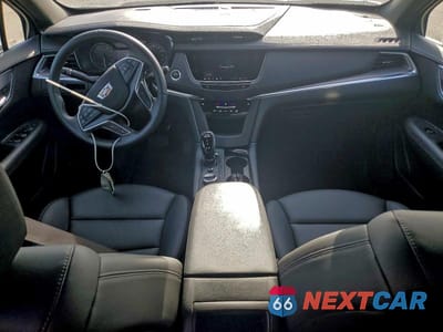 Zdjęcie 8 z 12 samochodu: 2024 CADILLAC XT5 LUXURY VIN:1GEKNAR41RZ705167 - miniatura