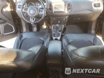 Zdjęcie 8 z 16 samochodu: 2018 JEEP COMPASS LATITUDE VIN:3C4NJDBB3JT262026 - miniatura