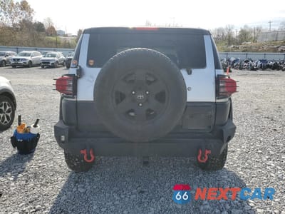 Zdjęcie 6 z 16 samochodu: 2008 TOYOTA FJ CRUISER VIN:JTEBU11F680104019 - miniatura