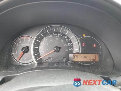 Zdjęcie 9 z 11 samochodu: 2017 NISSAN MICRA VIN:3N1CK3CP6HL258171 - miniatura