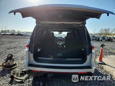 Zdjęcie 6 z 14 samochodu: 2024 LINCOLN NAVIGATOR RESERVE VIN:5LMJJ2LG9REL11425 - miniatura