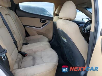 Zdjęcie 10 z 11 samochodu: 2013 HYUNDAI ELANTRA GLS VIN:5NPDH4AE8DH240014 - miniatura