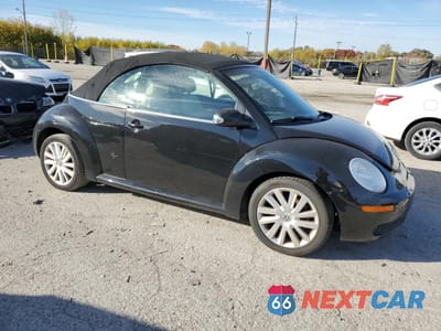 Czwarte zdjęcie samochodu z boku: 2008 VOLKSWAGEN NEW BEETLE CONVERTIBLE SE VIN:3VWRF31Y28M417038 - miniatura