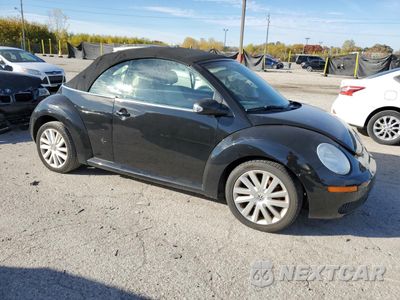 Czwarte zdjęcie samochodu z boku: 2008 VOLKSWAGEN NEW BEETLE CONVERTIBLE SE VIN:3VWRF31Y28M417038 - miniatura