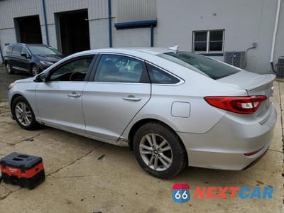 Drugie zdjęcie samochodu z przodu: 2016 HYUNDAI SONATA SE VIN:5NPE24AF5GH317473 - miniatura