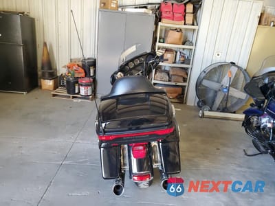 Czwarte zdjęcie samochodu z boku: 2015 HARLEY-DAVIDSON FLHTCU ULTRA CLASSIC ELECTRA GLIDE VIN:1HD1FCM1XFB661991 - miniatura