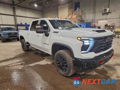 Czwarte zdjęcie samochodu z boku: 2025 CHEVROLET SILVERADO K2500 HEAVY DUTY LT VIN:1GC1KNEY0SF366468 - miniatura