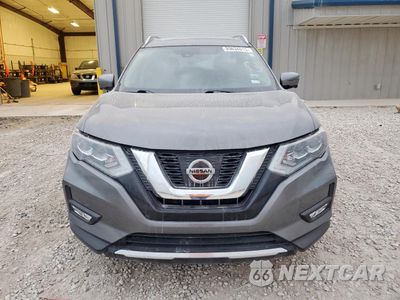 Piąte zdjęcie samochodu w środku: 2017 NISSAN ROGUE S VIN:JN8AT2MT0HW407390 - miniatura