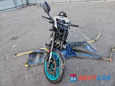 Drugie zdjęcie samochodu z przodu: 2024 YAMAHA YZFR3 A VIN:MH3RH18Y0RK016668 - miniatura