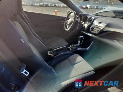 Zdjęcie 10 z 12 samochodu: 2014 HONDA CR-Z VIN:JHMZF1D46ES002161 - miniatura