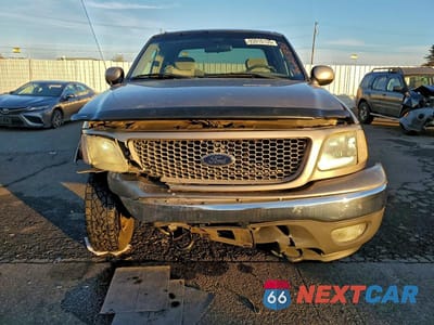 Piąte zdjęcie samochodu w środku: 2002 FORD F150 VIN:2FTRX18W32CA70637 - miniatura