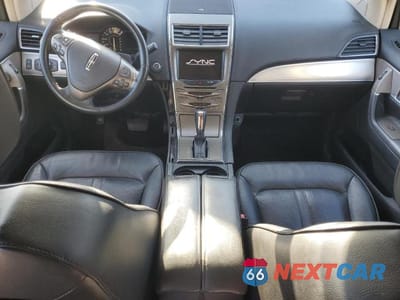 Zdjęcie 8 z 12 samochodu: 2013 LINCOLN MKX VIN:2LMDJ8JK2DBL24021 - miniatura